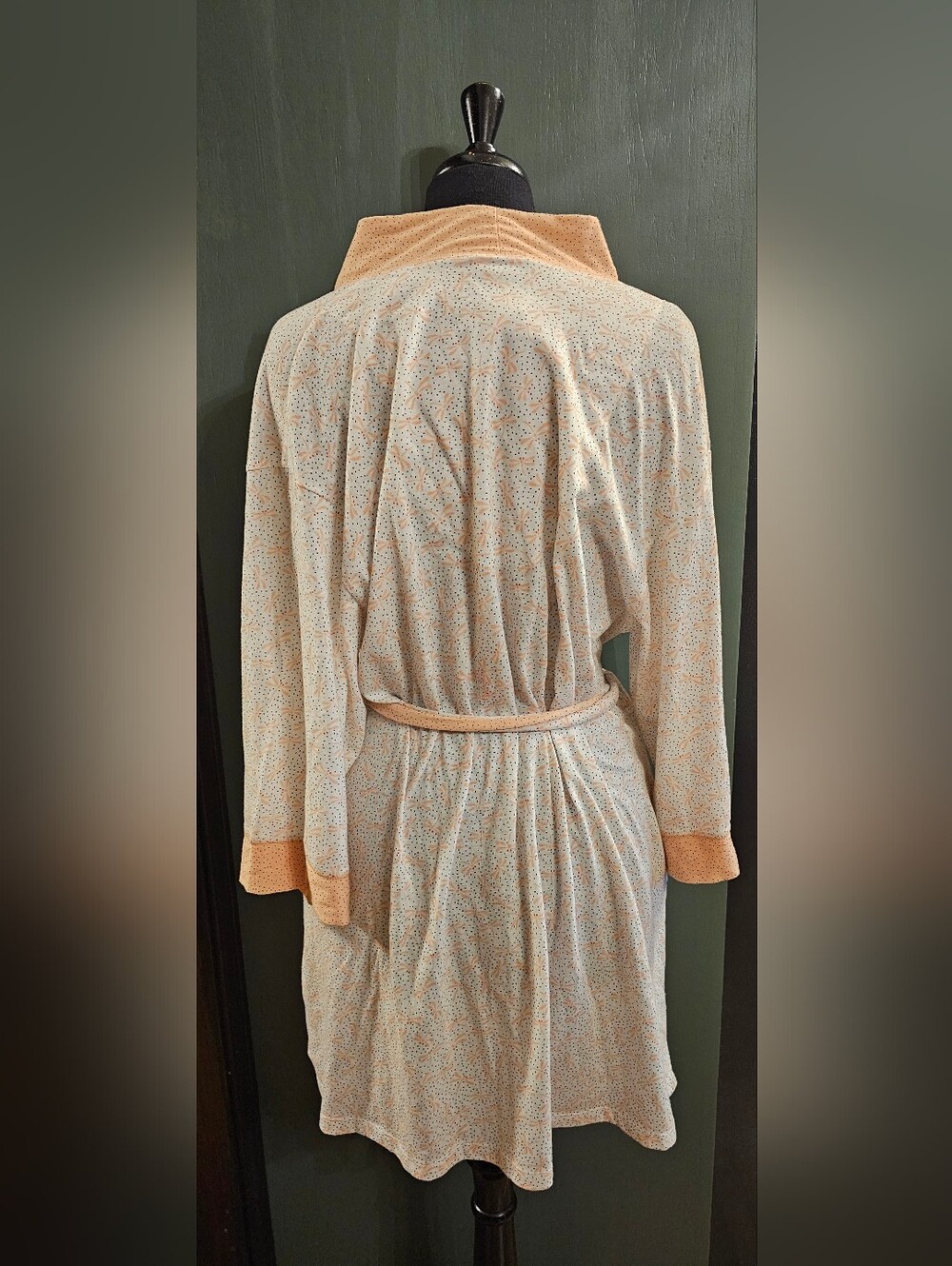 Aerie Robe - Picture 4 of 8